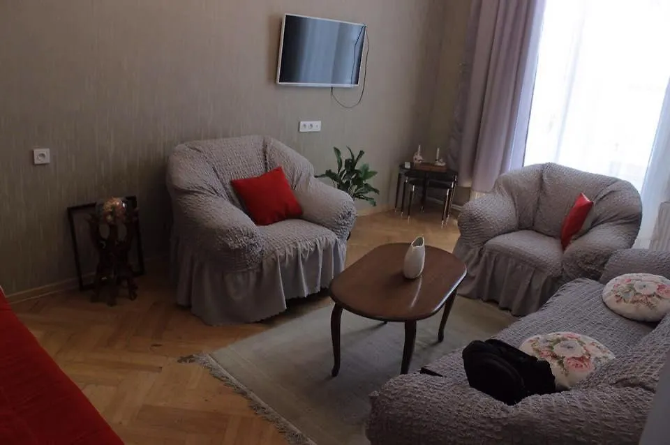 Apartment On Lado Asatiani 13 Tiflis